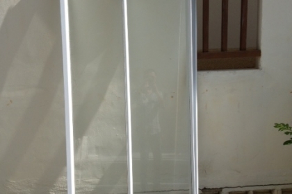 ชุดห้องอาบน้ำกระจกแคปเปอร์ ขอบอะลูมิเนียมสวยครับขนาด 1.30*1.30 เมตรครับขายเป็นชุดครับราคานี้คุ้มมากในห้างยี้ห้อนี้ราคาเกือบสองหมื่นครับครับ ชุดห้องอาบน้ำกระจกแคปเปอร์ ขอบอะลูมิเนียมสวยครับขนาด 1.30*1.30 เมตรครับขายเป็นชุดครับราคานี้คุ้มมากในห้างยี้ห้อนี้ราคาเกือบสองหมื่นครับครับ