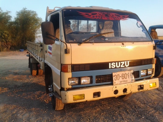 ISUZU NPR59P เครื่อง 115ฝาดำ 4BD1 กะบะยาว 5เมตร