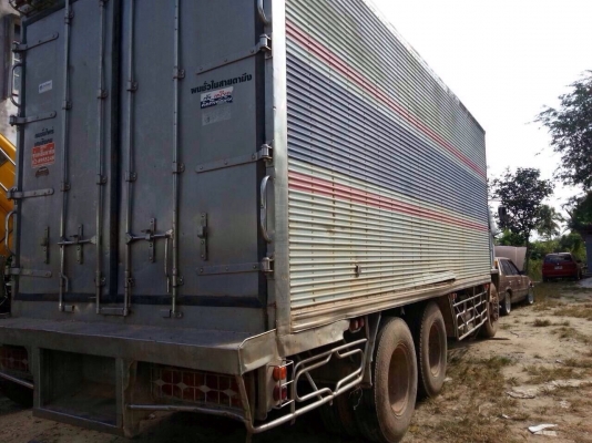 รถบรรทุกตู้เปียก