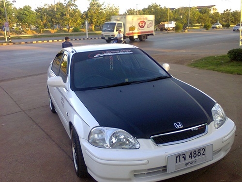 ###ลดด่วน####HONDA CIVIC 1998 1.6 AT สภาพพร้อมแต่งซื้อไปขี่อย่างเดียวคับ ราคาต่อรองได้