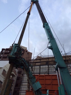 รถเจาะเสาเข็ม / รถตอกเสาเข็ม รถเจาะเสาเข็ม / รถตอกเสาเข็ม