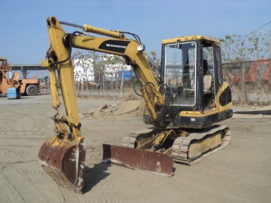 ขาย- รถขุด รถแบคโฮ ขนาดเล็ก KOMATSU PC 30-1 พร้อมตู้เก๋ง มือสองญี่ปุ่น สภาพสวย พร้อมใช้งานครับ ขาย- รถขุด รถแบคโฮ ขนาดเล็ก KOMATSU PC 30-1 พร้อมตู้เก๋ง มือสองญี่ปุ่น สภาพสวย พร้อมใช้งานครับ