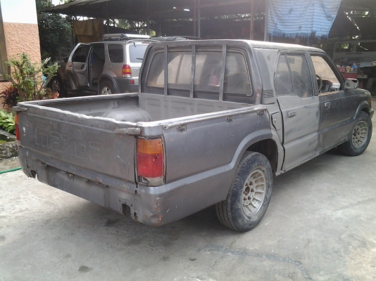 ขายครับ รถมาสด้าราคามอร์เตอร์ไซค์สภาพพร้อมใช้งานครับ เอาไปเก็บนิดหน่อยแหล่มเลยครับ เครื่องยนต์ดีเซลLD20 เทอร์โป แรงจัดประหยัดจริง พื้นกระบะปูให้ใหม่ มีแอร์แต่ไม่เย็นเอาไปเติมน้ำยาเองครับ ขาย 39000 บาท เท่านั้น