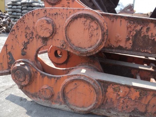 หัวคีบไม้ หัวคีบเหล็ก สำหรับรถขุด รถแบคโฮ PC 200 มือสองเก่าญี่ปุ่น ตัวใหญ่ สภาพดีครับ = ราคา 65,000 บาท หัวคีบไม้ หัวคีบเหล็ก สำหรับรถขุด รถแบคโฮ PC 200 มือสองเก่าญี่ปุ่น ตัวใหญ่ สภาพดีครับ = ราคา 65,000 บาท