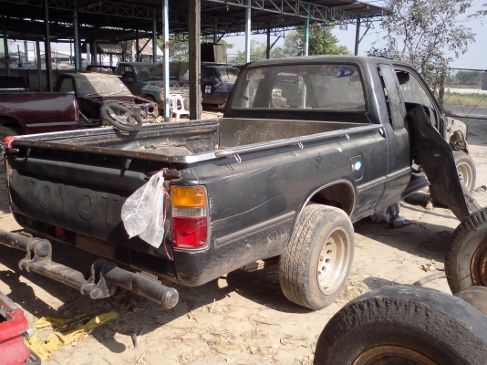 ล้อหยดน้ำ5รู15กว้าง8.5พร้อมยาง7000และล้อโตต้า15 5000