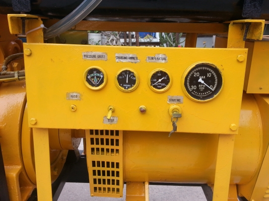 ขายเครื่องปั่นไฟ 25kw ไดร์บัสเลส พร้อม avr คับ เครื่องfordติดดีมากคับ