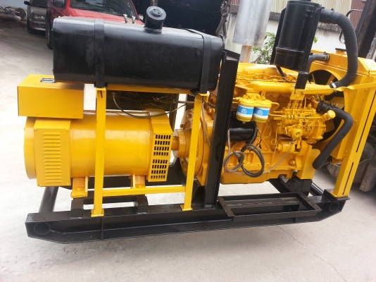 ขายเครื่องปั่นไฟ 25kw ไดร์บัสเลส พร้อม avr คับ เครื่องfordติดดีมากคับ