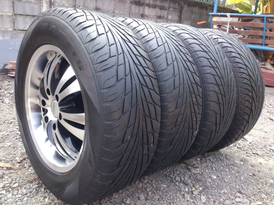 ขายแม็ก 6รู ขอบ18 พร้อมยาง MAXXIS 265/60R18 ยางปี10 สวยๆ 1 ชุด