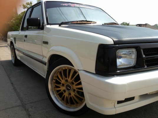 ขาย MAZDA B2500 1996 สภาพสวยๆ ขาย MAZDA B2500 1996 สภาพสวยๆ