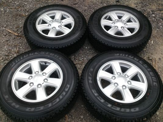 ขายแม็ก ALL NEW ISUZU ถอดป้ายแดงพร้อมยางบริสโตน 245/70R16 ยางสัปดาห์ที่41 ปี13 (ตุ่มหน้ายางยังมีอยู่) จำนวน 1 ชุด