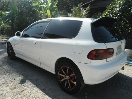 ขาย CIVIC 3 ประตู สภาพสวยแม็ก15 สวย วิทยุ CD แอร์เย็น เครื่อง1500cc สีสวยใหม่ทั้งคัน ซื้อไปใช้คุมค่า ขาย CIVIC 3 ประตู สภาพสวยแม็ก15 สวย วิทยุ CD แอร์เย็น เครื่อง1500cc สีสวยใหม่ทั้งคัน ซื้อไปใช้คุมค่า