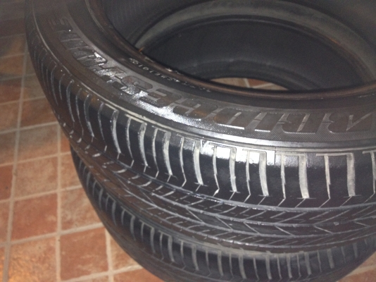 ขายยางบริดสโตน 2 เส้น  ขอบ20   245/50/20 ดอกเต็มๆสวยที่สุด