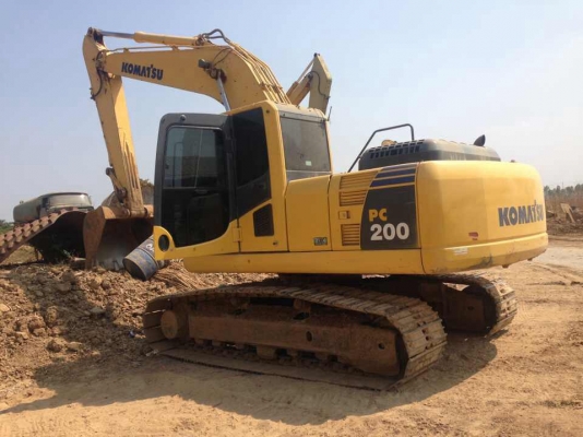 ขายด่วน!!!KOMATSU PC200-8 สภาพสวย ช่วงล่างเต็ม พร้อมใช้งานค่ะ
