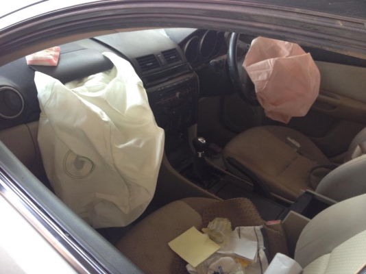 ขายซากมาสด้า3 2005 พร้อมทะเบียน ขายซากมาสด้า3 2005 พร้อมทะเบียน