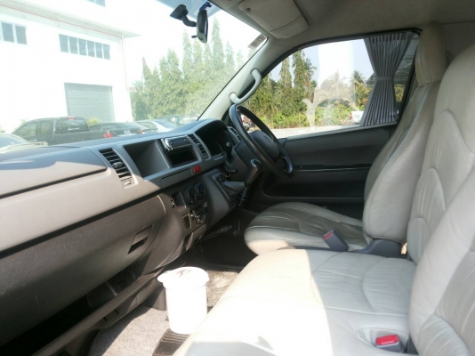 รถตู้ TOYOTA HIACE ปี 06 ราคา 650,000 บ.