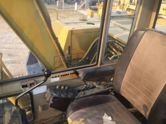 ขายรถขุด KOMATSU PC80-5 นำเข้าจากญี่ปุ่นแท้ๆ สภาพพร้อมใช้งาน (มีVDOให้ชม )สนใจติดต่อ 081-2990958 ครับ