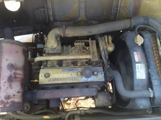 ขายรถขุด KOMATSU PC80-5 นำเข้าจากญี่ปุ่นแท้ๆ สภาพพร้อมใช้งาน (มีVDOให้ชม )สนใจติดต่อ 081-2990958 ครับ