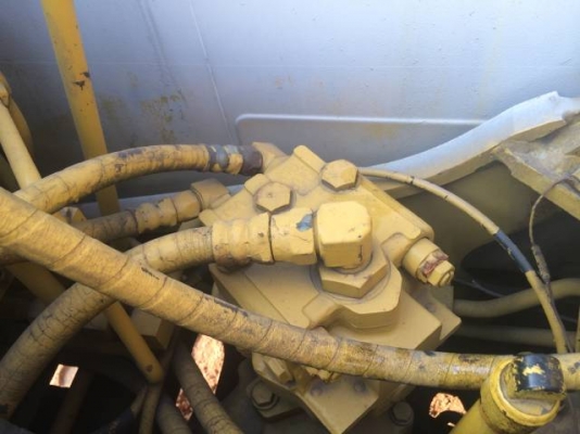 ขายรถขุด KOMATSU PC80-5 นำเข้าจากญี่ปุ่นแท้ๆ สภาพพร้อมใช้งาน (มีVDOให้ชม )สนใจติดต่อ 081-2990958 ครับ