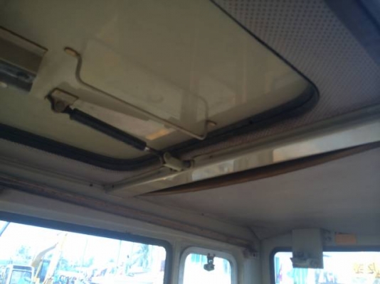 ขายรถขุด KOMATSU PC80-5 นำเข้าจากญี่ปุ่นแท้ๆ สภาพพร้อมใช้งาน (มีVDOให้ชม )สนใจติดต่อ 081-2990958 ครับ