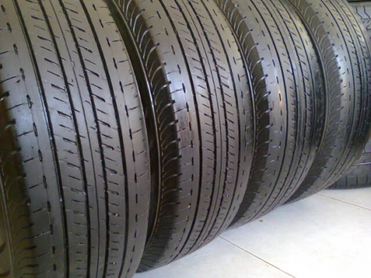 215-70-15 ปลาย09 ยางสวยไม่ปะไม่บวมไช้น้อยน้องๆยางใหม่1ชุด