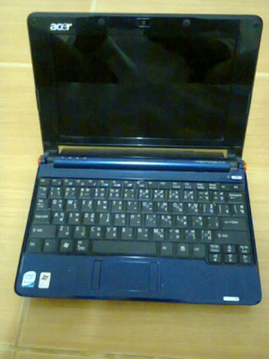 acer  ASPIREone (หลุดจำนำใช้งานได้ดีไม่มีปัญหาใดๆ)+สายชาตร์-กระเป๋าครบ