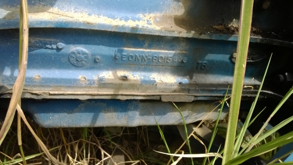 รถไถFORD เครื่องT6 มีเล่มทะเบียน  อุปกรณ์ มีดันหน้า...เจ้าของซื้อมาใช้น้อยมาก...