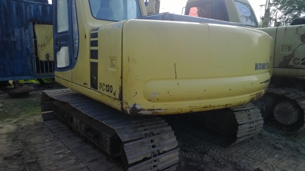 PC120-6 เครื่องโคมัสสุ มีอินวอยล์..รถเดิมๆสีเดิม สวยดี มีตำหนิที่โซ่นิดหน่อยเท่านั้น