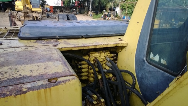 PC120-6 เครื่องโคมัสสุ มีอินวอยล์..รถเดิมๆสีเดิม สวยดี มีตำหนิที่โซ่นิดหน่อยเท่านั้น