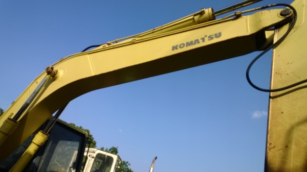 PC120-6 เครื่องโคมัสสุ มีอินวอยล์..รถเดิมๆสีเดิม สวยดี มีตำหนิที่โซ่นิดหน่อยเท่านั้น