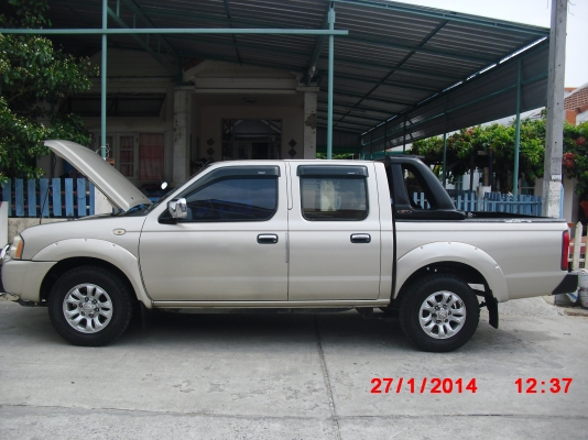 ขายนิสสัน4ประตู