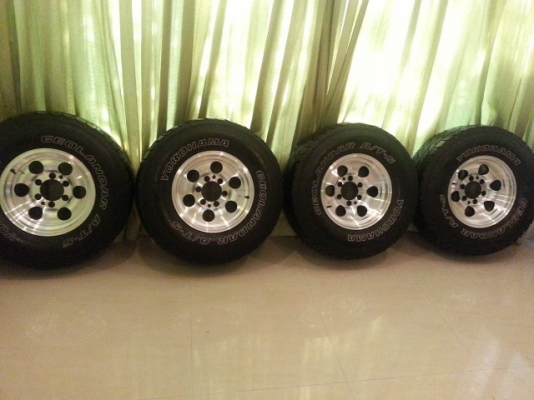 ขายล้อ offroad ขอบ 15 พร้อมยาง 31 at