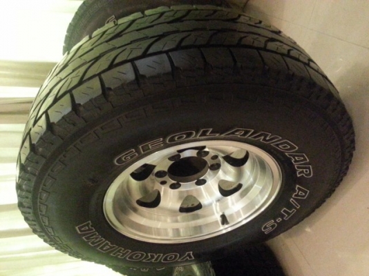 ขายล้อ offroad ขอบ 15 พร้อมยาง 31 at