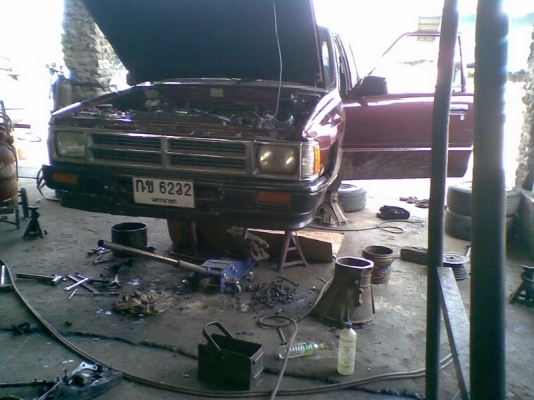 รับบริการติดตั้งยกสูงคานแข็งรถกะบะทุกชนิดและรับบิวลูกหมากทุกชนิด