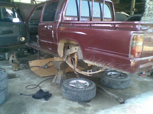 รับบริการติดตั้งยกสูงคานแข็งรถกะบะทุกชนิดและรับบิวลูกหมากทุกชนิด