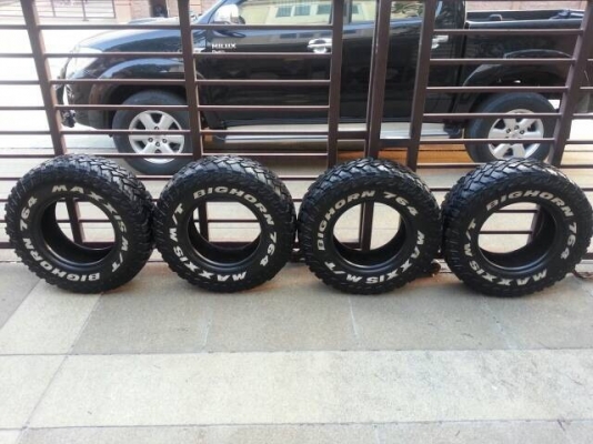 ขายยาง mud maxxis bighorn 30 ขอบ 15 ปี 2012