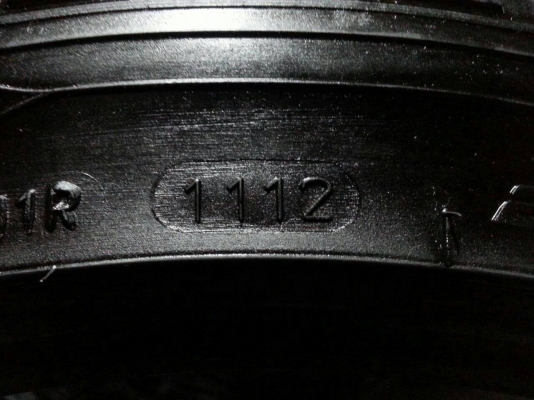 ขายยาง BLUE STREAK 205-45-17 ปี12