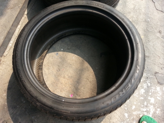 ขายยาง  ชิ่งเทพ    Pirelli  255/35/18   made in Germany  1คู่