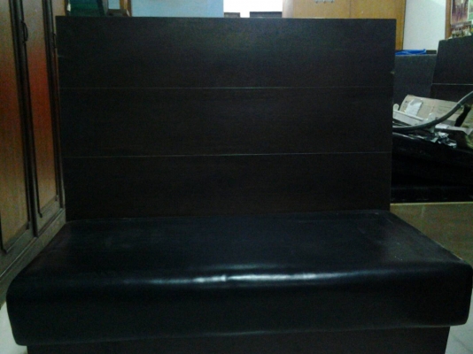 ขายเก้าอี้ไม้มือ2 สภาพ90\% ถอดจากร้านอาหารในห้าง ราคาตัวละ 999 บาท มี4ตัว ขายเก้าอี้ไม้มือ2 สภาพ90\% ถอดจากร้านอาหารในห้าง ราคาตัวละ 999 บาท มี4ตัว