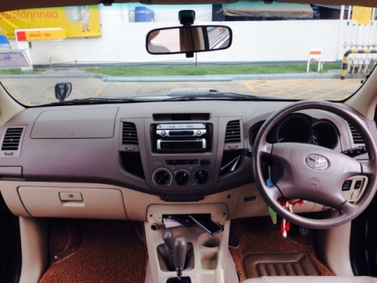 ดำดุ สุดเท่ห์ สไตล์ OFF ROAD วีโก้ 4 WD เกียร์ Auto ตัวท๊อป