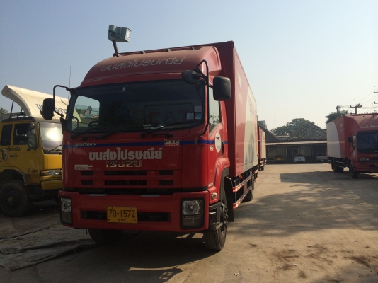 ISUZU DECA 240 hp Forward Super Value ตู้บรรทุก 2 บาน ยาว 7.50 m รถเดิมๆยางเต็ม รถสวย