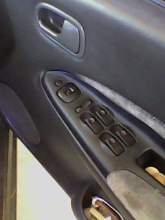 ขายมาสด้า 323