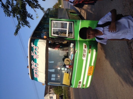 รถบัสมือสอง