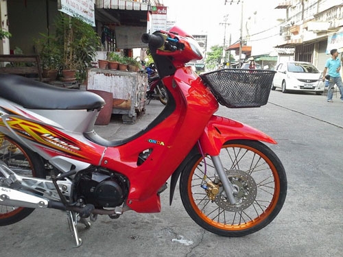 Wave 125 r ปี 49 กุญแจใหญ่ ไมล์สาย รถบ้าน สวย เท่ห์ เครื่องแน่น เอกสารครบ Wave 125 r ปี 49 กุญแจใหญ่ ไมล์สาย รถบ้าน สวย เท่ห์ เครื่องแน่น เอกสารครบ