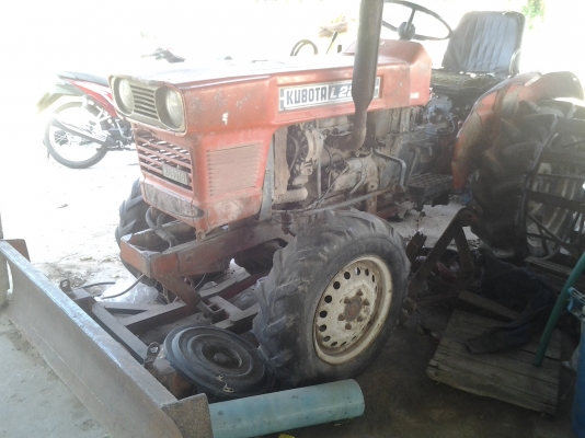 ขายรถไถ22แรงโฟวินขับเคลี่อน4ล้อตามสภาพมีพานหน้าลดเหลือ68000บาท ขายรถไถ22แรงโฟวินขับเคลี่อน4ล้อตามสภาพมีพานหน้าลดเหลือ68000บาท