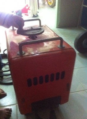 ตู้เชื่อม MarKita รุ่น PET-150 KRF-100 ตู้เชื่อม MarKita รุ่น PET-150 KRF-100