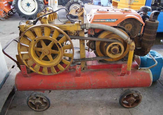 ปั๊มลม แบบ เครื่องยนต์ KUBOTA มือสองญี่ปุ่น