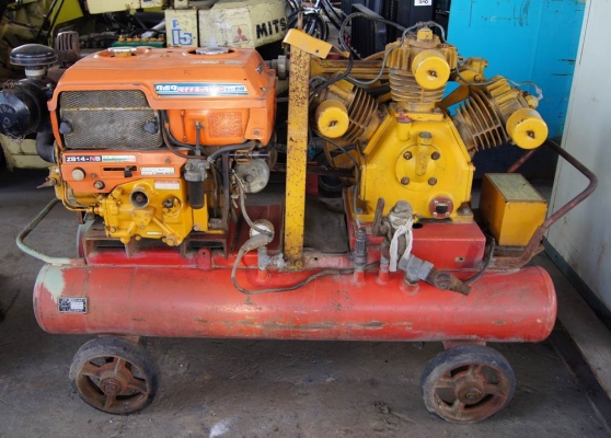 ปั๊มลม แบบ เครื่องยนต์ KUBOTA มือสองญี่ปุ่น