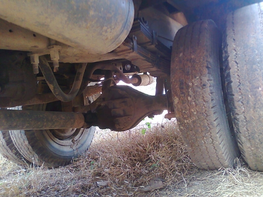 หกล้อ ISUZU เครื่องดี คัสซีสวย มีทะเบียนครบ