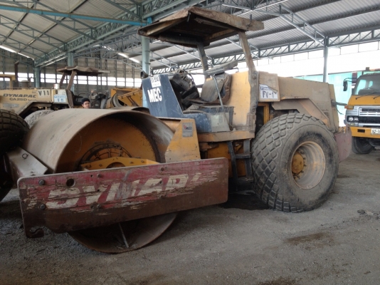 ขาย รถบด DYNAPAC  CA251 ตามสภาพ