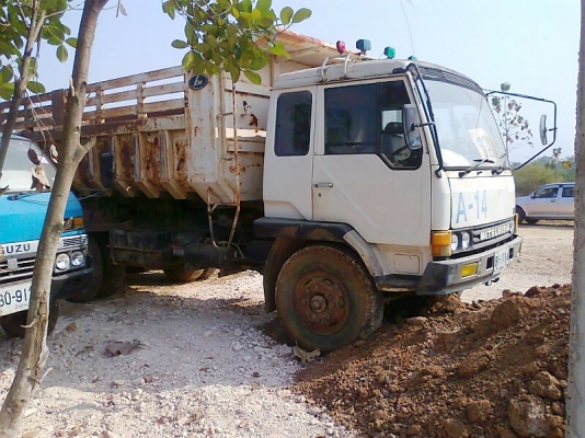 สิบล้อ MITSUBISHI FN527 MA -A28380 รถปี 36 195 แรงม้า